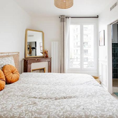 Charmant Appartement Cosy A Suresnes Exterior foto